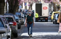 Hai bang đầu tiên ở Đức bắt buộc đeo khẩu trang, Paris cũng xem xét quy định tương tự