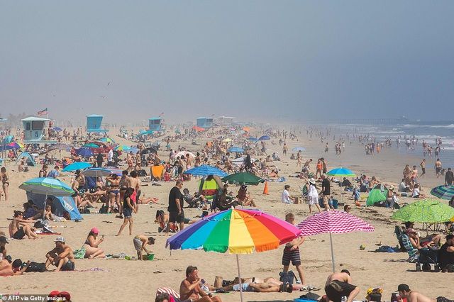 nguoi my do xo toi bai bien lenh gian cach xa hoi nguy co that bai