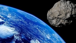 NASA: Tiểu hành tinh có kích thước lớn hơn sân bóng đá đang lao về phía Trái đất