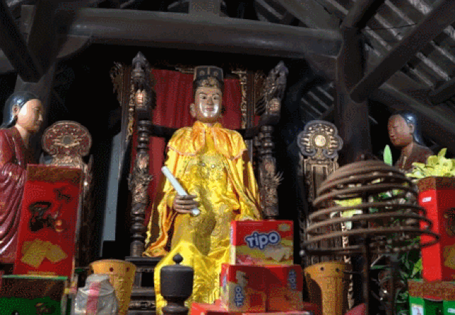 Bức tượng có tuổi đời khoảng 700 năm thể hiện sự sáng tạo độc đáo của của những nghệ nhân chế tác. (Nguồn: Dân trí)