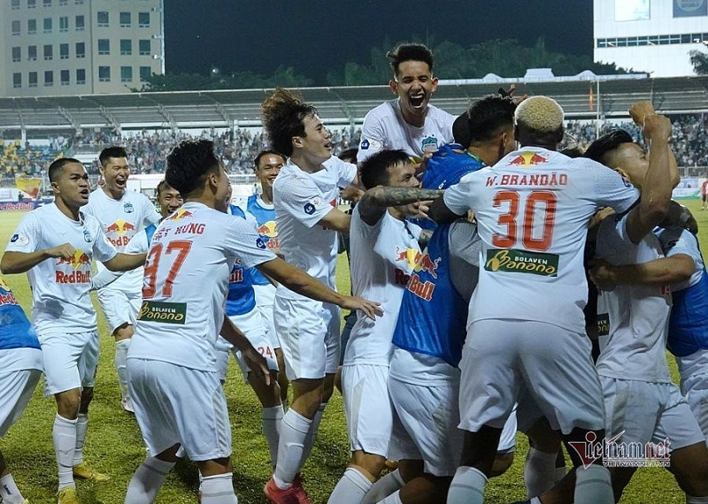 Vòng 9 V-League: Hoàng Anh Gia Lai thắng siêu kịch tính, Hà Nội giải hạn