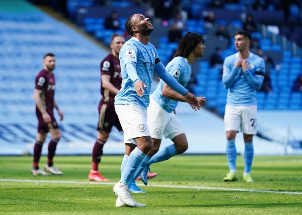 Top 10 đội bóng giá trị nhất thế giới: Buồn cho MU