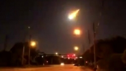 Mỹ: Quả cầu lửa bí ẩn  vụt qua bầu trời đêm Florida