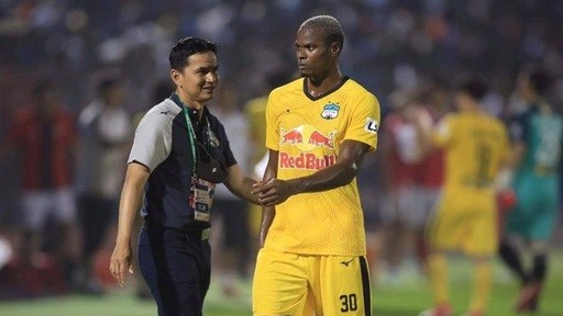 Kiatisuk thăng hoa, V-League tạo hiệu ứng tích cực rất lớn ở Thái Lan