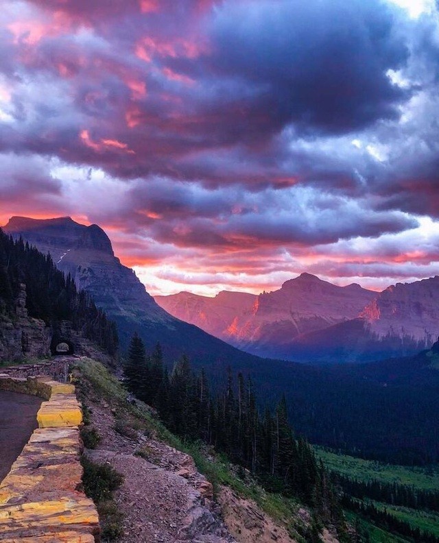 Đèo Hải Vân xếp thứ tư trong những cung đường được chụp ảnh nhiều nhất trên Instagram Đèo Hải Vân xếp thứ tư trong những cung đường được chụp ảnh nhiều nhất trên Instagram