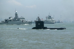 Indonesia tìm thấy 6 mảnh vỡ và xác định tàu ngầm KRI Nanggala 402 bị chìm