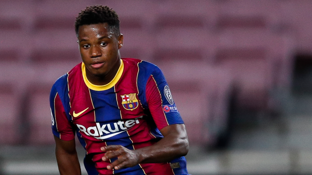 Chuyển nhượng cầu thủ: Man Utd đàm phán Abdallah Sima; Bayern mua Mukiele; Mbappe chịu khó luyện tiếng Anh; Barca gia hạn Ansu Fati