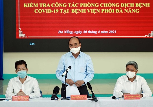 Chủ tịch nước Nguyễn Xuân Phúc kiểm tra công tác phòng, chống dịch Covid-19 tại Đà Nẵng