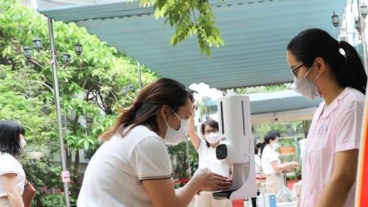 covid19 toi 124 them 22804 ca mac hon 202000 truong hop khoi benh ha noi duoi 2000 ca