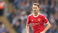 Man Utd: Matic thông báo chia tay; HLV Erik ten Hag muốn có Enzo Fernandez và sẽ mang theo ảnh Johan Cruyff tới MU