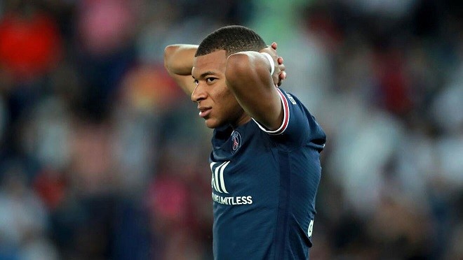 Chuyển nhượng cầu thủ: Mbappe có thể gia hạn PSG;