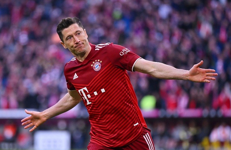 Chuyển nhượng cầu thủ: Barca chờ tin từ Lewandowski;
