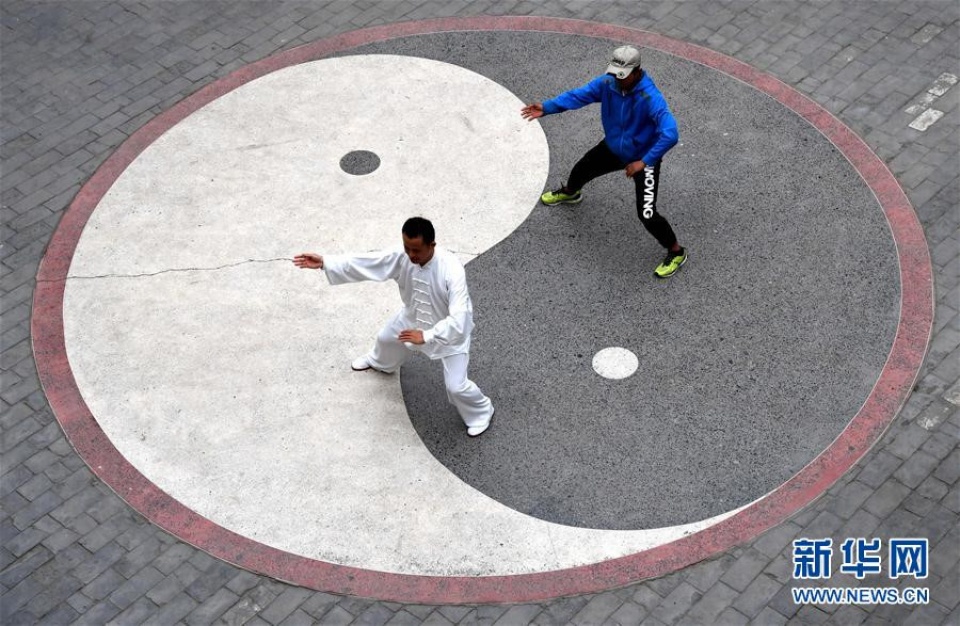 lo dao tao hang van mon do o dat to thai cuc quyen trung quoc