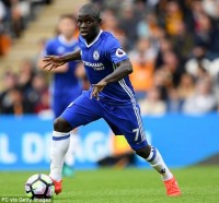 Kante hoàn tất cú đúp danh hiệu ở Premier League