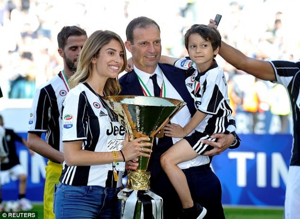 juventus lap ky luc 6 lan lien tiep dang quang tai serie a
