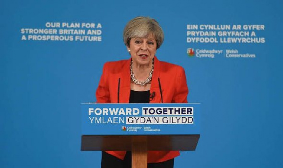 Thủ tướng Anh muốn duy trì hợp tác bền chặt với EU thu tuong anh theresa may muon duy tri hop tac ben chat voi eu