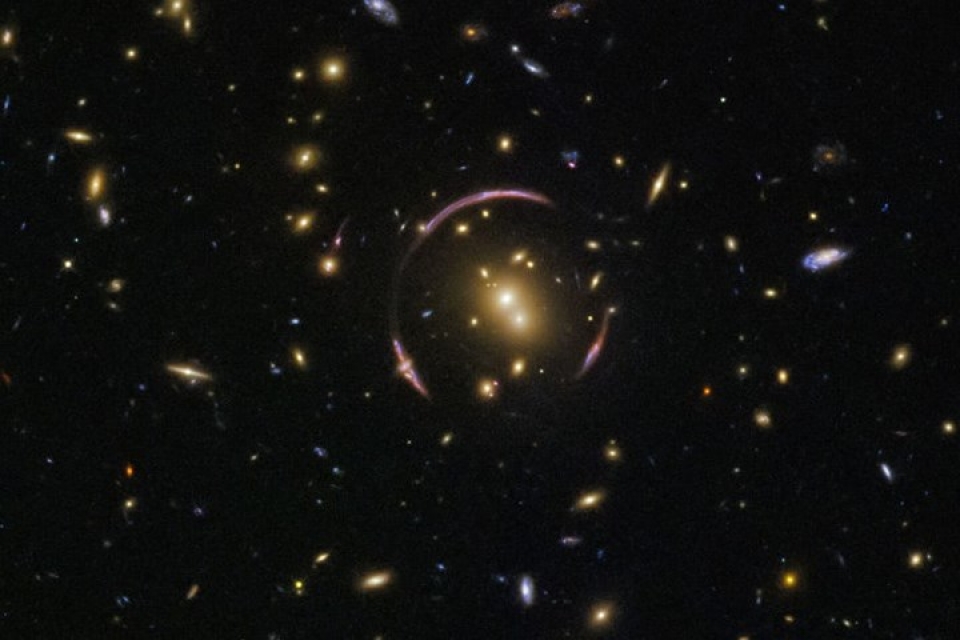 chiem nguong ve dep me ly cua vu tru