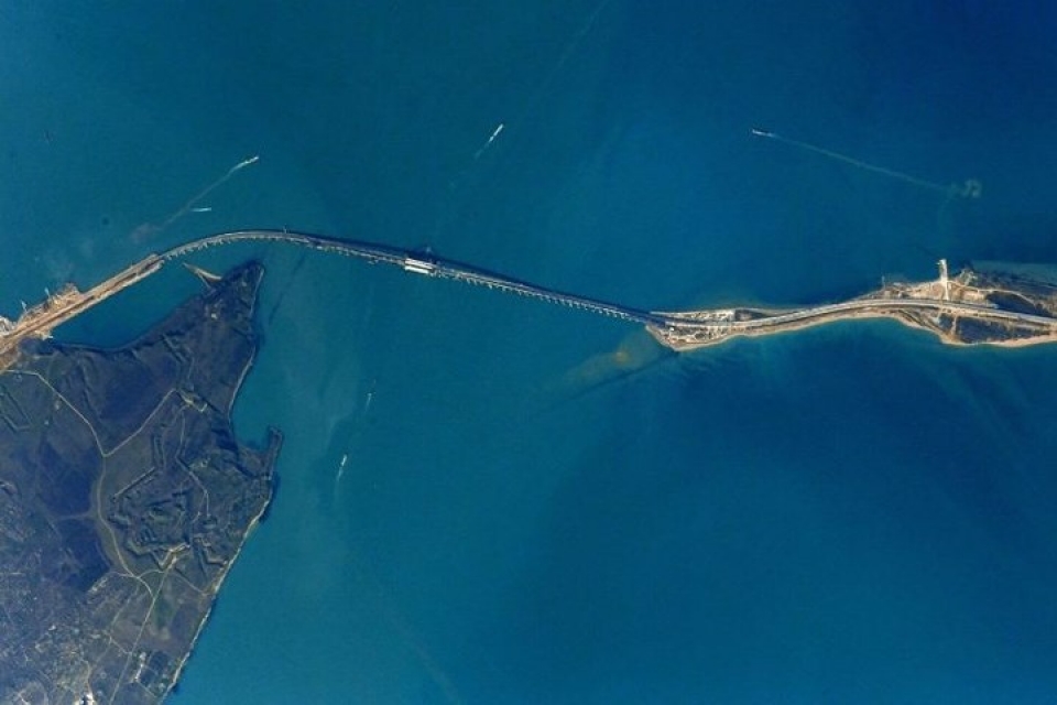 chiem nguong ve dep me ly cua vu tru