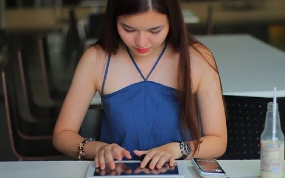 gioi khoa hoc nga day may tinh xac dinh gioi tinh tac gia bai viet