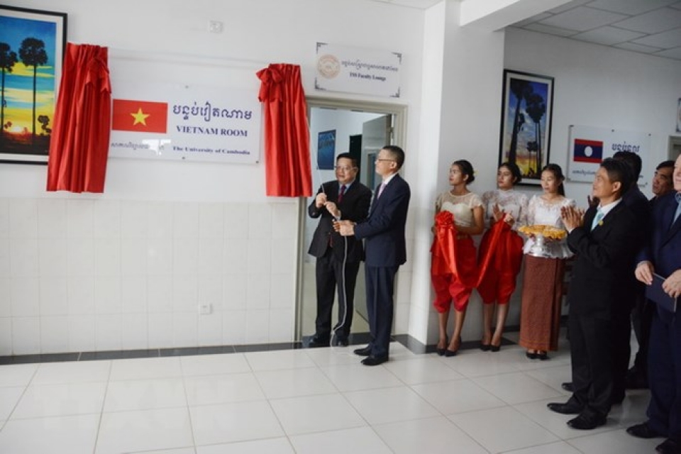 khanh thanh phong viet nam tai truong dai hoc campuchia