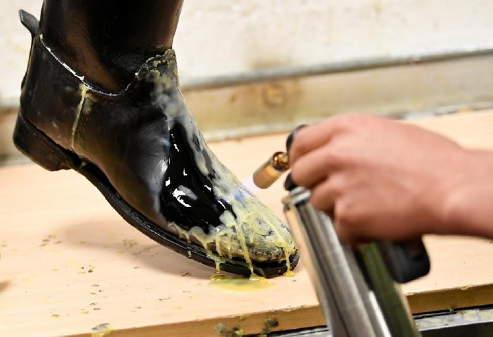 nuoc anh dem nguoc toi dam cuoi cua hoang tu harry