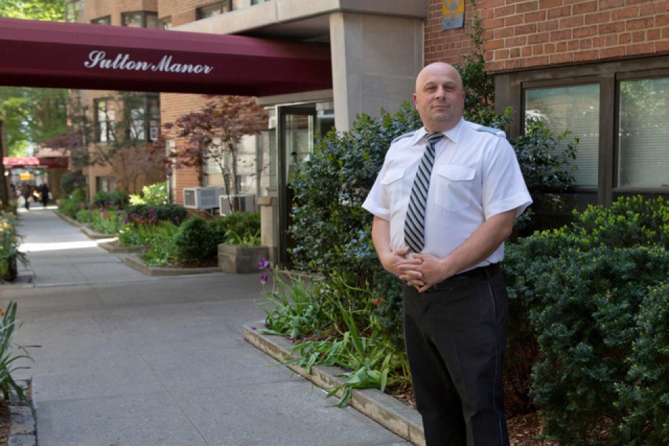 trieu phu de lai toan bo tai san 95 ty dong cho nguoi giup viec