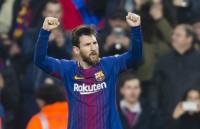 chiec giay vang chau au 1920 ronaldo tang toc messi bat khoi top 10