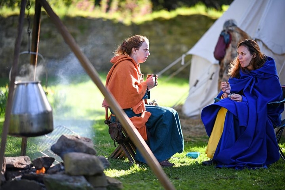 Tái hiện hình ảnh các hiệp sĩ thời trung cổ giao tranh dữ dội hinh anh tai hien cac hiep si thoi trung co giao tranh du doi