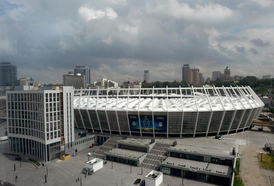 san olimpiyskiy san sang cho tran chung ket champions league