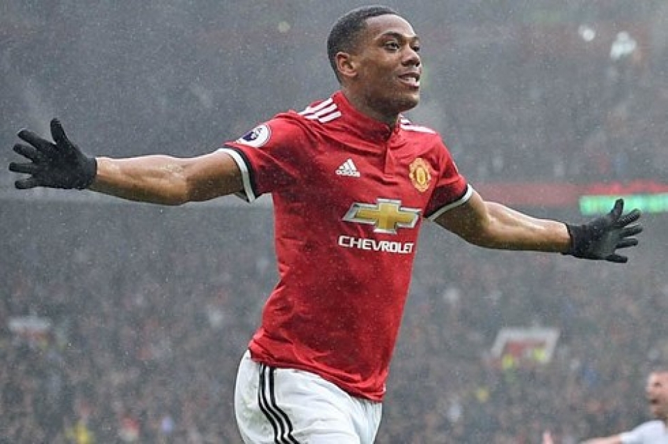 khong duoc du world cup anthony martial duoc khuyen o lai mu