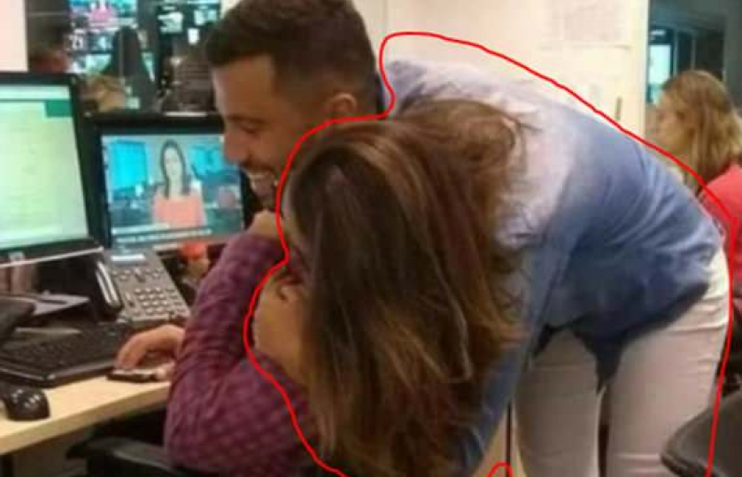 cu dan mang hoa mat voi buc anh dau nao than ai