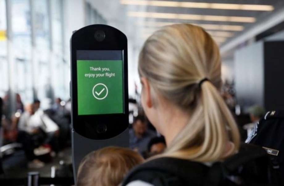 my san francisco cam canh sat su dung cong nghe nhan dang khuon mat