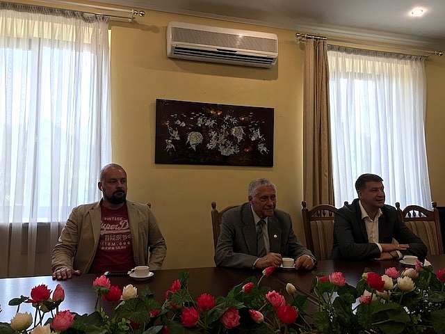 thi truong thanh pho vasilkov tham va lam viec voi dai su quan viet nam tai ukraine