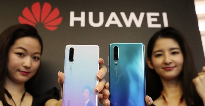 nhieu nha mang chau a bat dau ngung ban dien thoai huawei