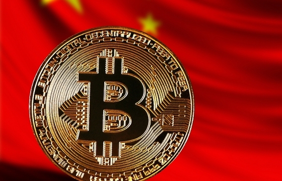 cang thang thuong mai bitcoin tang phi ma tiem can 9000 usd