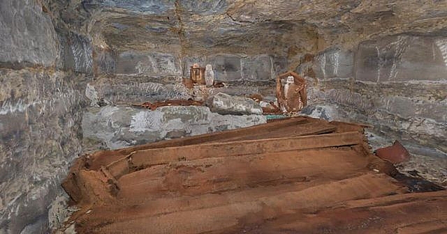 dan mach phat hien duong ham lat go bi mat xay tu the ky 19