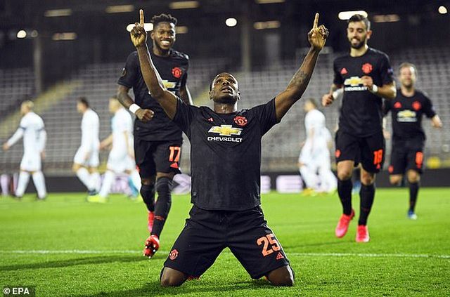 man utd gap kho khi clb o trung quoc doi lai chan sut ighalo