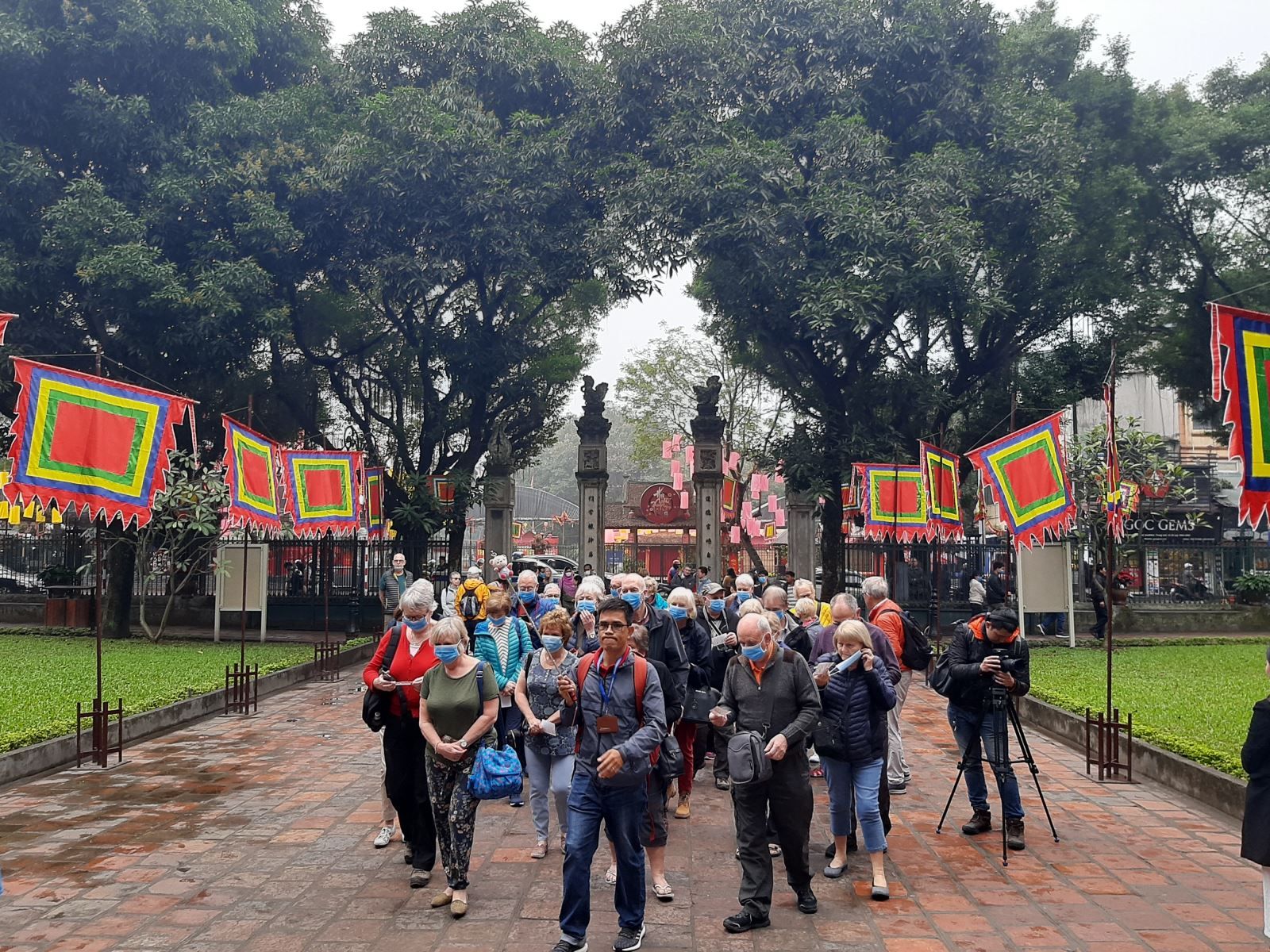 Dịch Covid-19: Kiểm soát dịch bệnh từ bên ngoài, cân nhắc thời điểm mở cửa đón du khách quốc tế dich covid 19 can nhac thoi diem mo cua don khach du lich quoc te