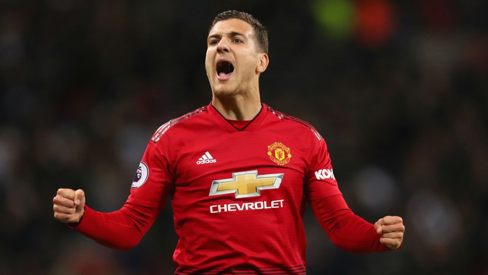 Chuyển nhượng cầu thủ Man Utd: Bán đứt Diogo Dalot cho AC Milan; chốt lịch đá bù với Liverpool,