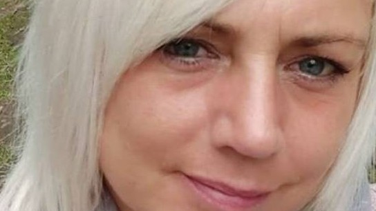 Câu chuyện của người phụ nữ Anh tuyên bố từng bị người ngoài hành tinh bắt cóc 52 lần