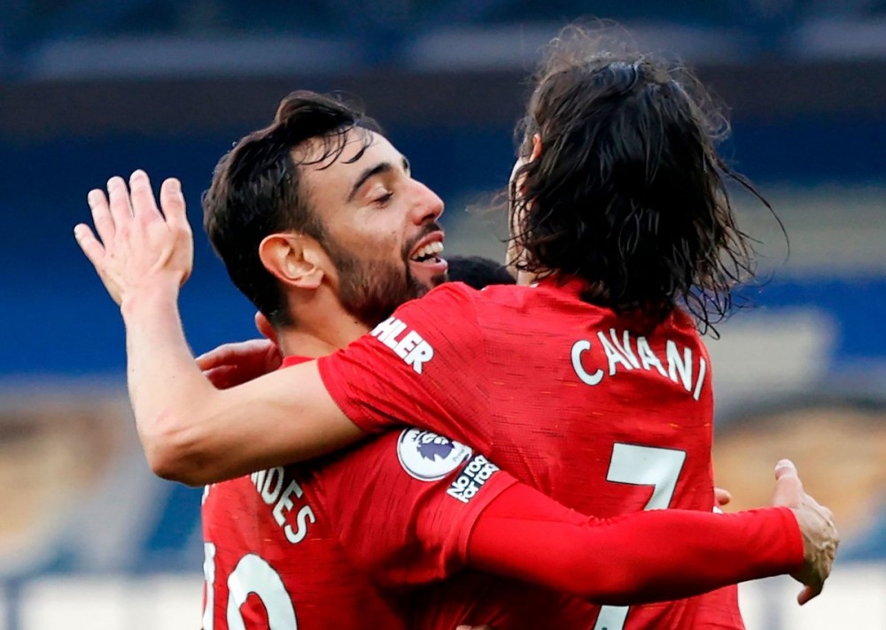 Chuyển nhượng cầu thủ Man Utd: Thuyết phục Cavani ở lại; tăng lương gấp đôi cho Bruno Fernandes;