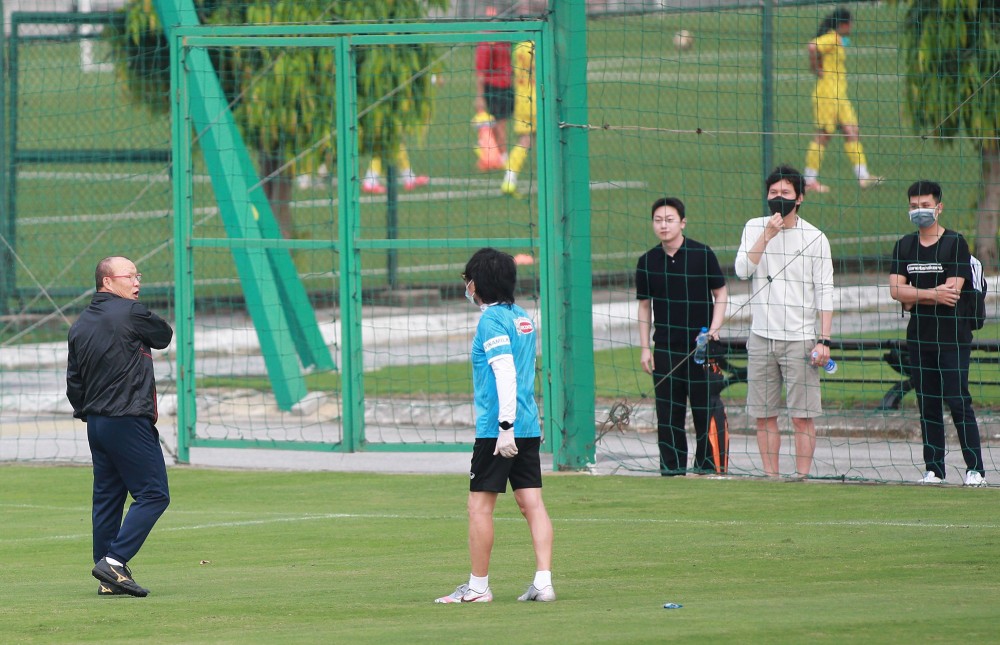 HLV Park đặc cách cho HLV Hà Nội FC xem đội tuyển Việt Nam