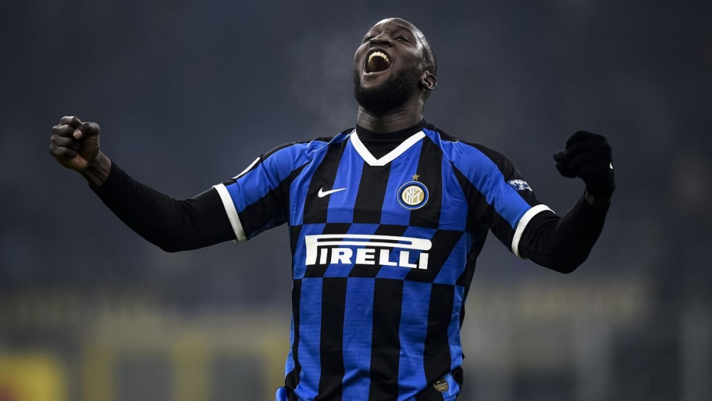 Cập nhật tin chuyển nhượng cầu thủ: Ronaldo thông báo sẽ chia tay; Chelsea gom tiền chốt Lukaku đàm phán thủ môn dự phòng; Man City bạo chi