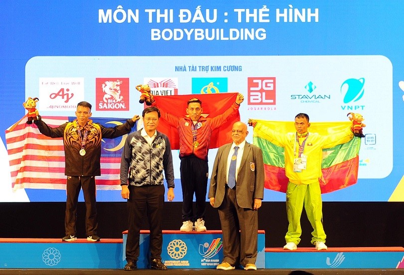 SEA Games 31: Thể hình Việt Nam giành 2 HCV ở hạng cân 55kg, 65kg và 1 HCB ở hạng cân 60kg