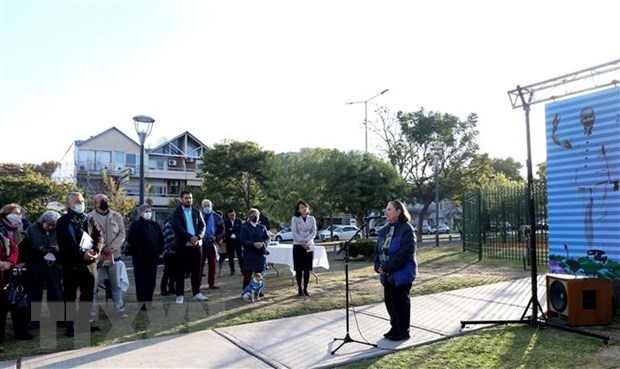 Tôn vinh Chủ tịch Hồ Chí Minh tại thủ đô Buenos Aires của Argentina Tôn vinh Chủ tịch Hồ Chí Minh tại thủ đô Buenos Aires của Argentina