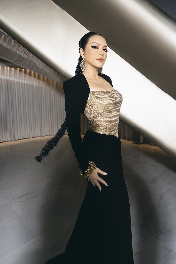 Cannes 2022: Bốn bộ đầm đẹp xuất sắc của Lý Nhã Kỳ từ bản vẽ đến thực tế