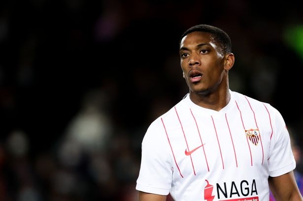 Man Utd: Martial trở lại; Erik ten Hag trao cơ hội mới cho Van de Beek; Ronaldo ngồi buồn một mình