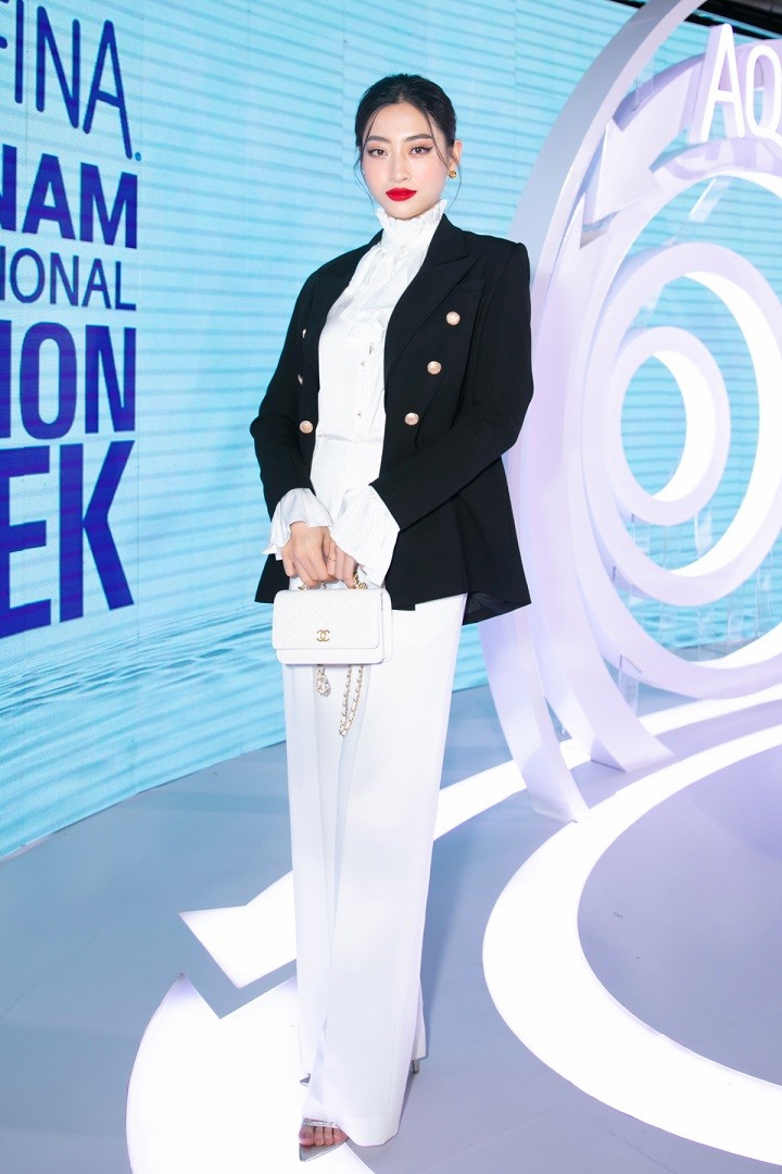 Tuần lễ thời trang quốc tế Việt Nam: Hoa hậu Đỗ Thị Hà