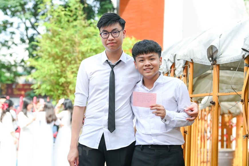 Những khoảnh khắc đáng nhớ tại lễ bế giảng cuối cùng của học trò 2004