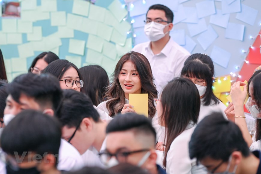 Những khoảnh khắc đáng nhớ tại lễ bế giảng cuối cùng của học trò 2004